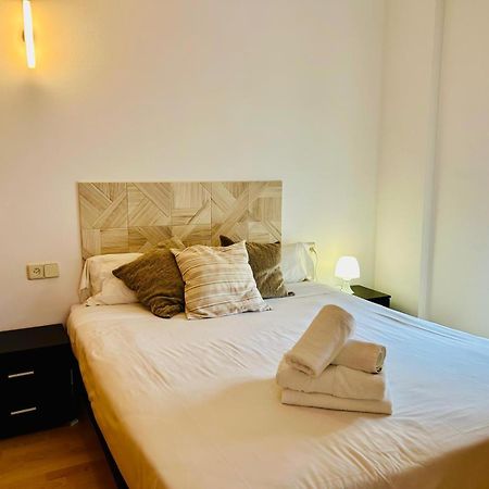 Apartaments Ample Port Marina Паламос Екстериор снимка