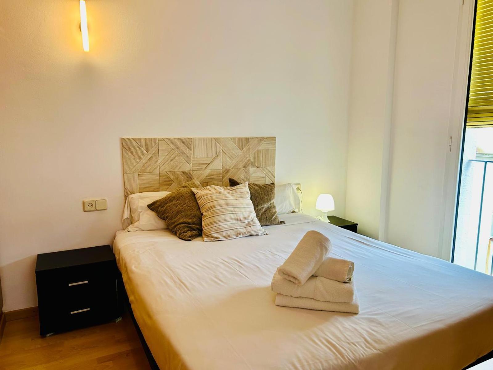 Apartaments Ample Port Marina Паламос Екстериор снимка