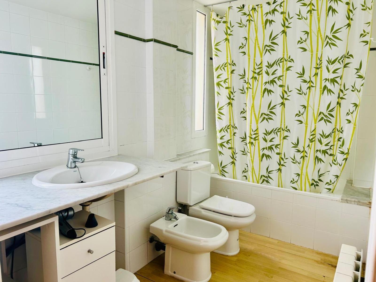 Apartaments Ample Port Marina Паламос Екстериор снимка